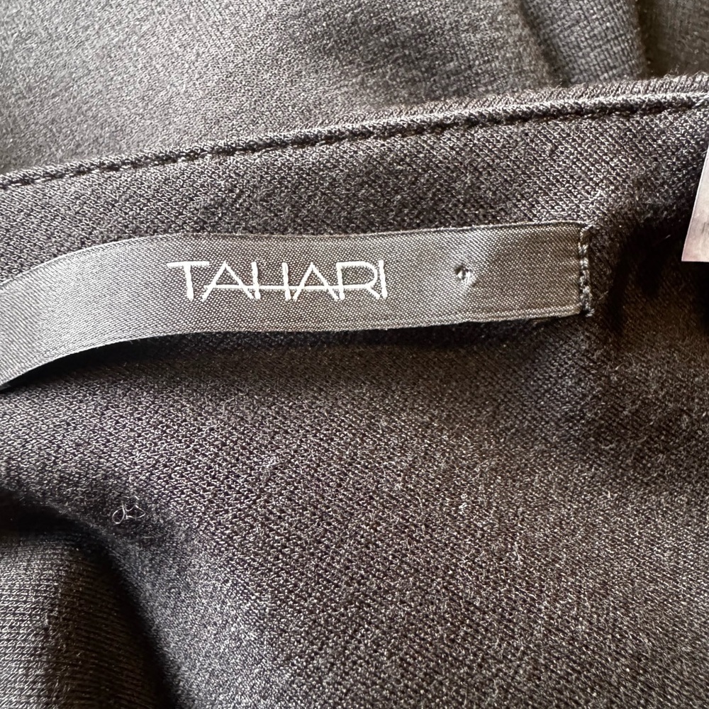 Tahari Black Knit Pencil Skirt NWOT Size 10 Office Professional Classic - Picture 4 of 8